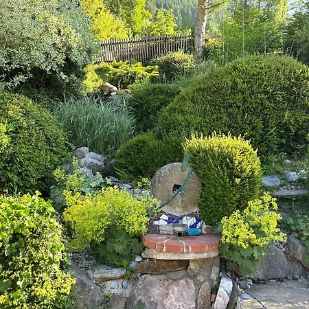 Frühstückspension Wohnstudio In Umgebauter Scheune Altlassing