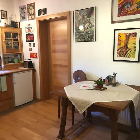 Wohnstudio In Umgebauter Scheune Altlassing